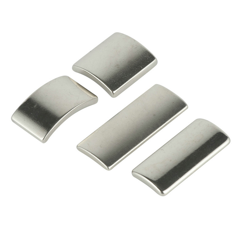 Neodymium magnet oblouk